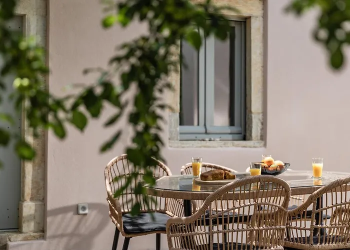 Serenity Village Apérathos