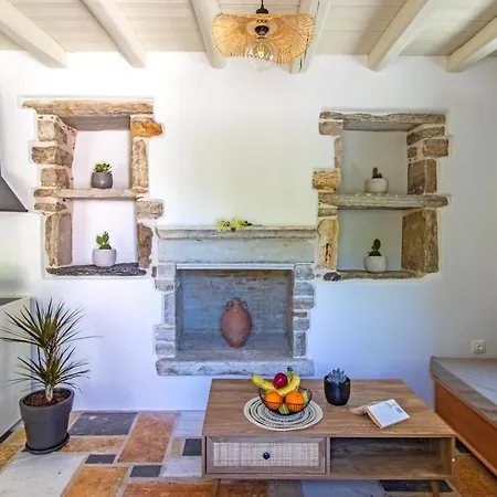 Serenity Village Apérathos