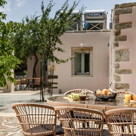 Serenity Village Apartament *