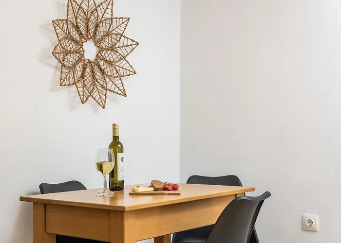 Serenity Village Apérathos